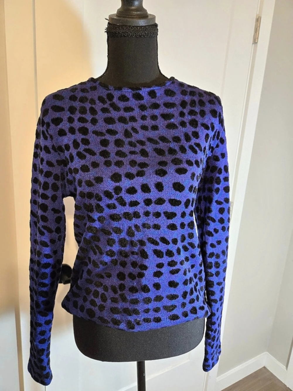 VTG 90s Carlisle Silk Blend Royal Blue Black Velvet Leopard Sweater M